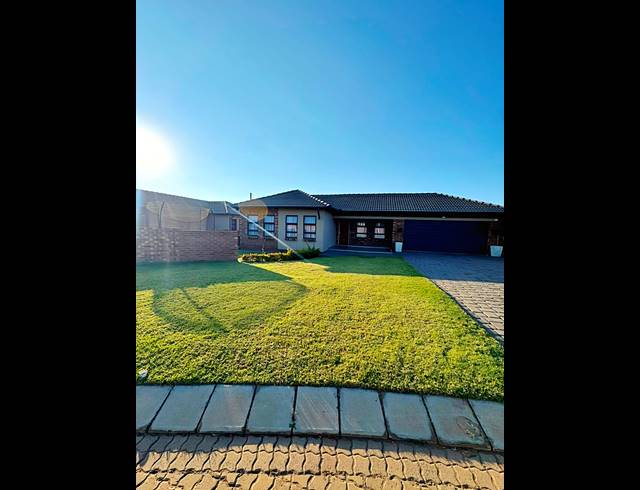 3 BEDROOM FREESTANDING FOR SALE IN DIE HEUWEL EXT 4